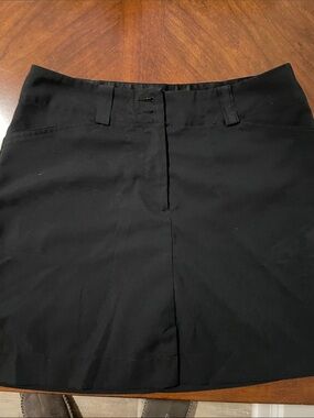 Nike golf skort with Belt Loops and Center Seam